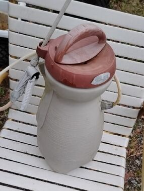 Spray-N-Go Beige Garden Sprayer